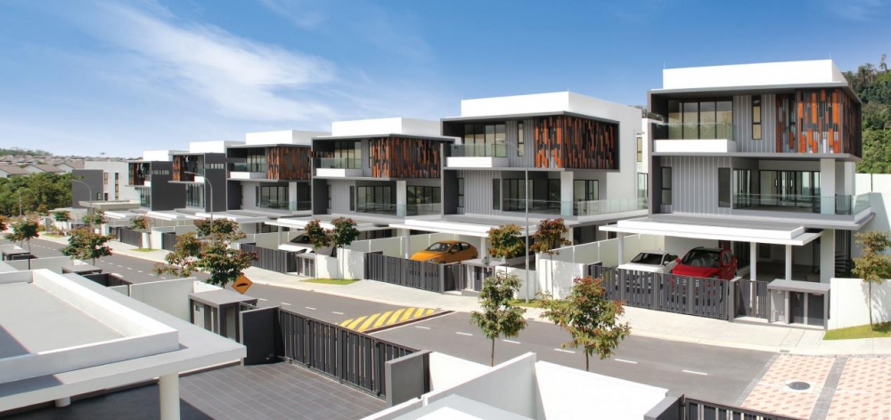 Westiara & Sierra @ Twin Palms Sg Long