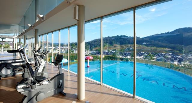 Westiara & Sierra @ Twin Palms Sg Long