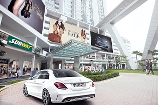 Garden Boulevard Shops @ Garden Plaza